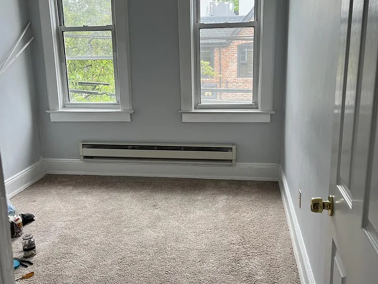 23 Hillside Ave — Photo 6