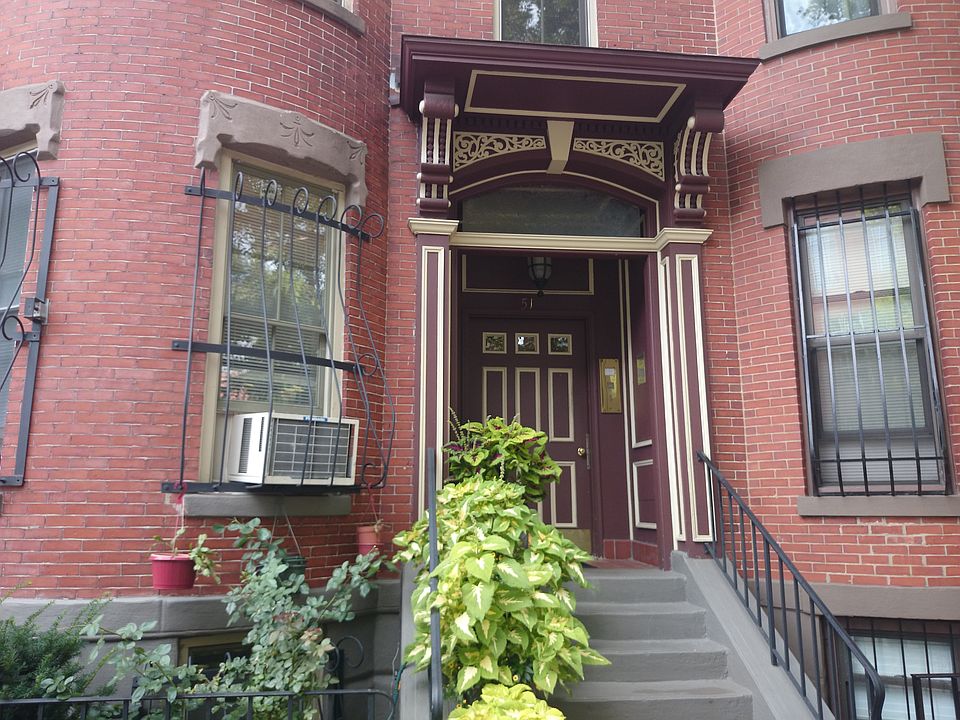 2nd image of 51 Warren Ave