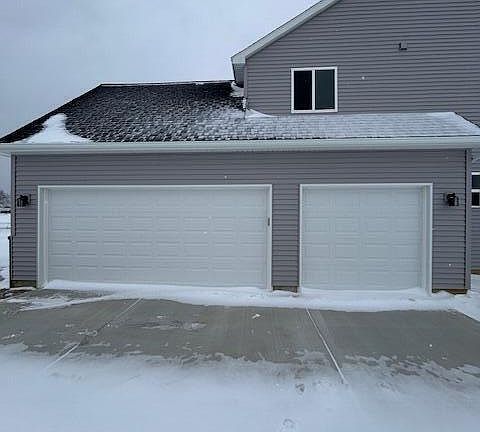 2nd image of 6450 Earl June Ct