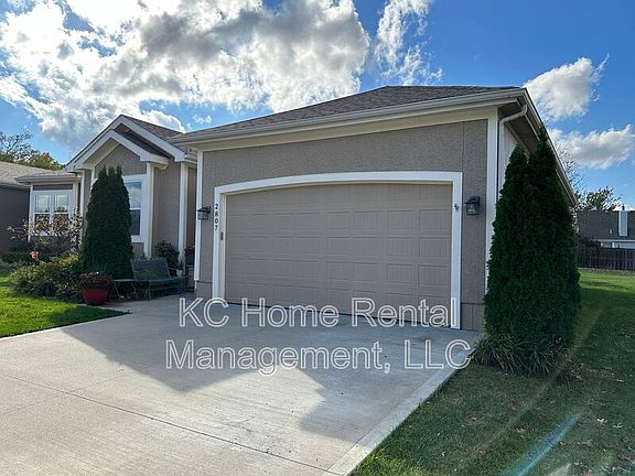 3rd image of 2807 NE Sonora Valley Dr