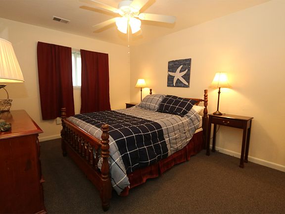 4th image of 5610 Atlantic Ave #A