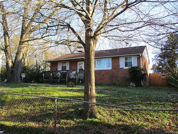 2nd image of 2409 Whitcomb St