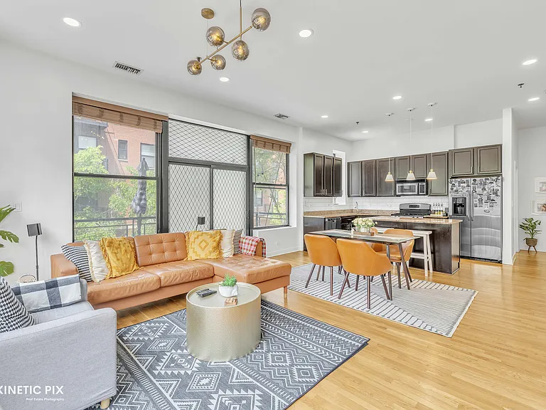 1 S Leavitt St #210 — Photo 15