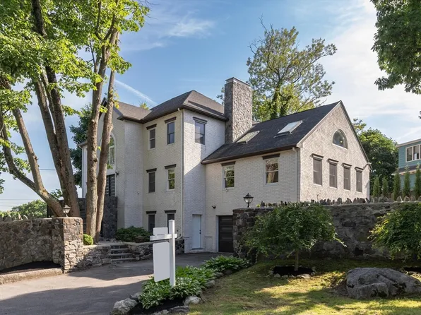 196-198 E Border Rd, Malden, MA 02148