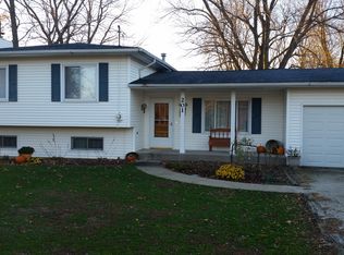 201 Angela Dr, La Harpe, IL 61450