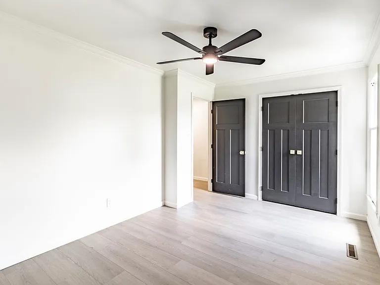 128 Durwood Rd #E — Photo 6