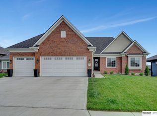 9642 Toma Rd, Lincoln, NE 68526