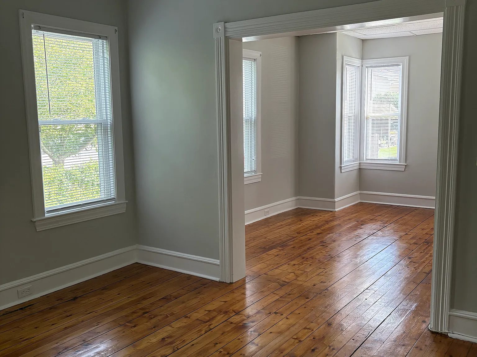 2 bed, 1000 sqft, $1,600 — Photo 4