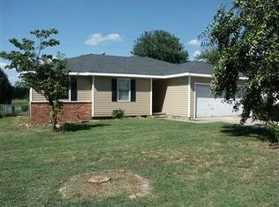 3913 W Young St, Springfield, MO 65803