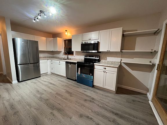 2nd image of 866 North Rd #866