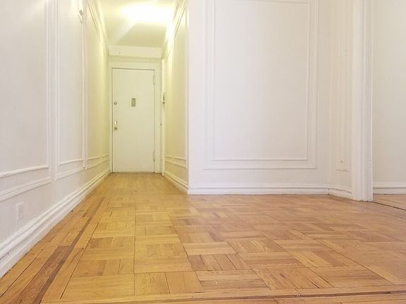 3rd image of 110 Seaman Ave APT 4E