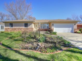 3306 Roxford Dr, Champaign, IL 61822