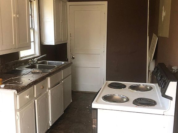 5th image of 982 Marble Ave