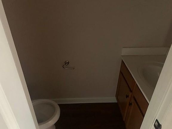 3rd image of 850 Tracy Ln APT 15
