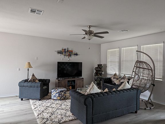 4th image of 3008 Mary Elizabeth Dr