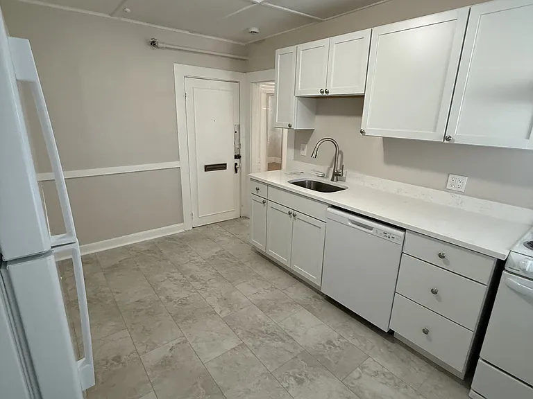 25 Pond St #1 — Photo 2