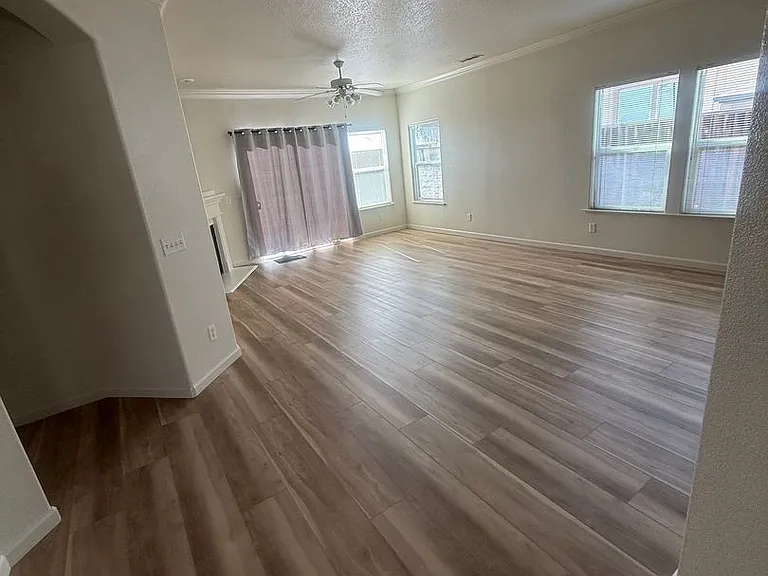 2988 La Vina Cir — Photo 13