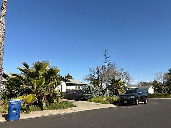 3rd image of 9033 Alderson Ave