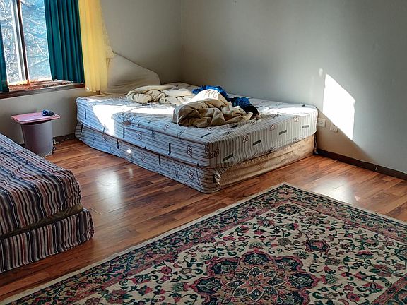 3rd image of 245 E Court Of Shorewood
