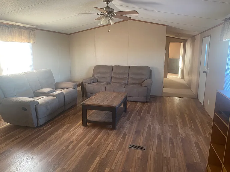 5230 Mechanic St — Photo 2