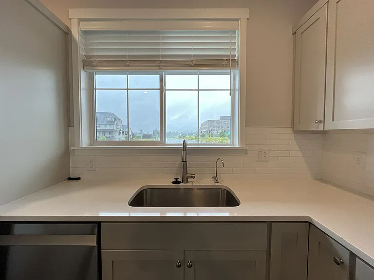 12949 SW Meadbrook Ln — Photo 10
