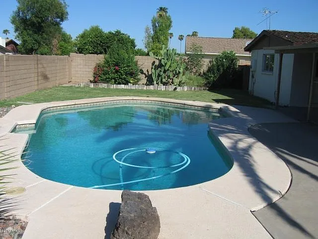1933 E Apollo Ave — Photo 21
