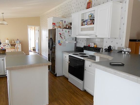 4th image of 207 N Stoney Creek Ln