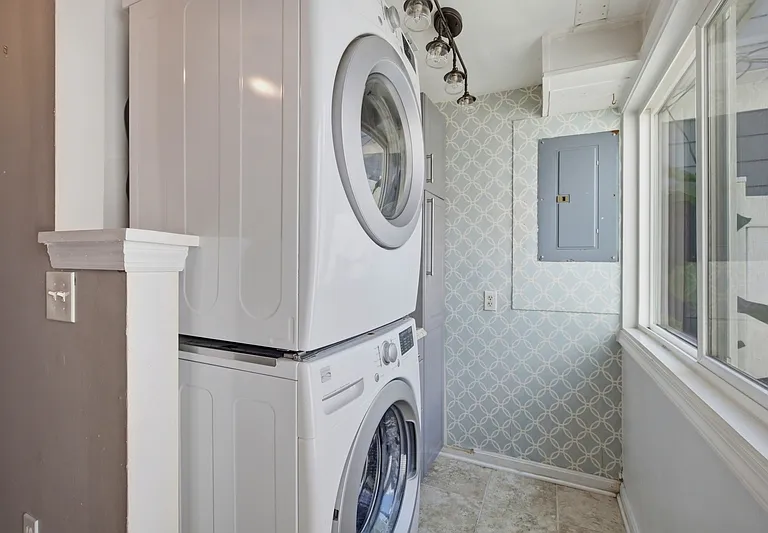 1418 Decatur St — Photo 7