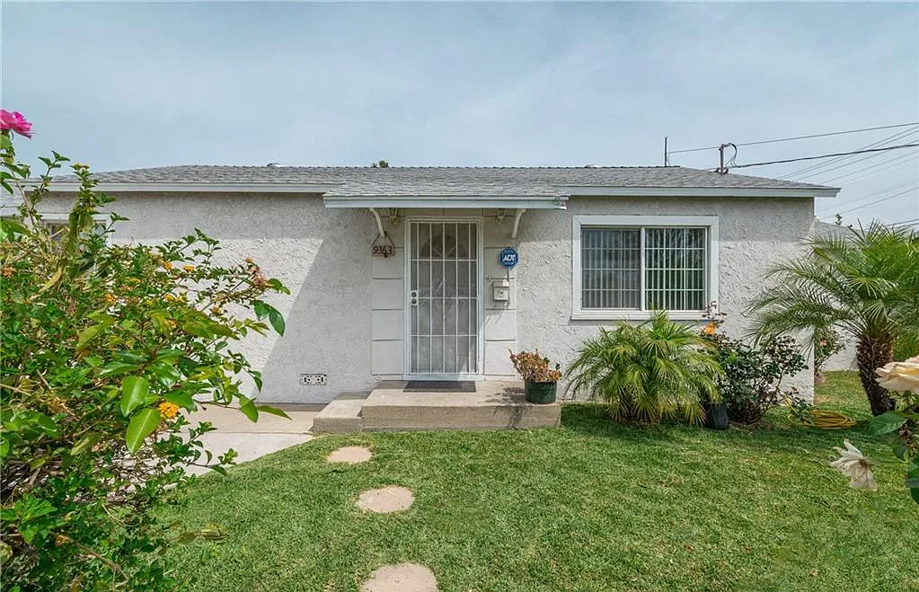 4 bed, 1500 sqft, $3,900 — Photo 2