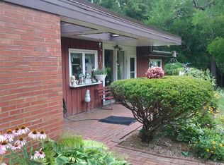 3425 14th St, Moline, IL 61265