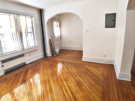 5th image of 2121 83rd St #1A
