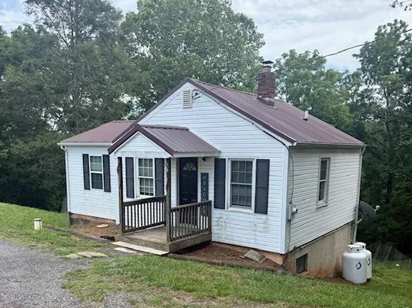 4897 Falling Creek Rd, Bedford, VA 24523