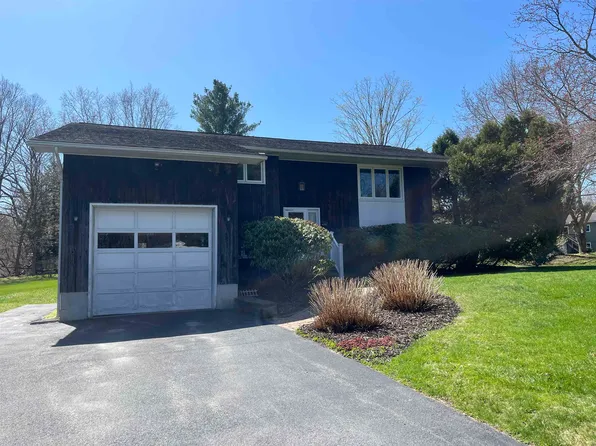 118 Country Club East Drive #East, South Burlington, VT 05403