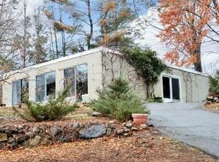 12 Dock Rd, Norwalk, CT 06854