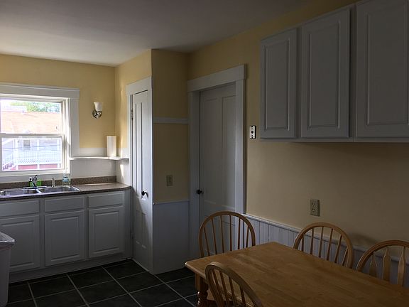 4th image of 24 Park Ave APT 2