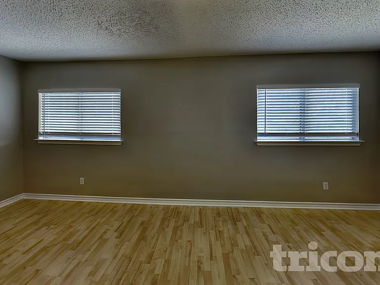 8030 Falcon Meadow Dr — Photo 16