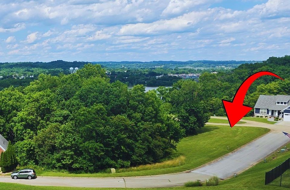 1st image of Pointe West Ct