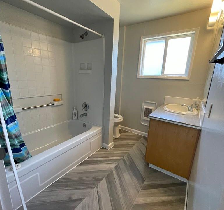 1st image of 2549 Sherman St SE #2549
