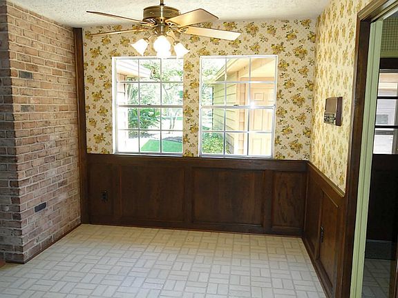 4th image of 4230 Honey Oaks Dr