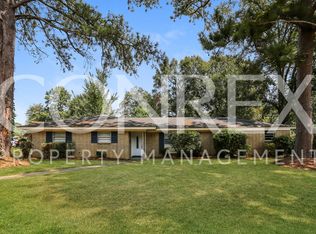 5820 Medallion Dr, Jackson, MS 39211