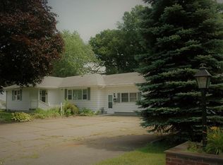 379 Walnut St, Conneaut, OH 44030