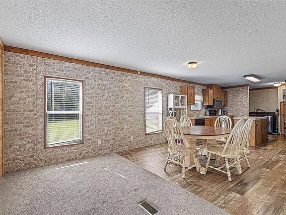 4th image of 7650 NE 105TH AVENUE