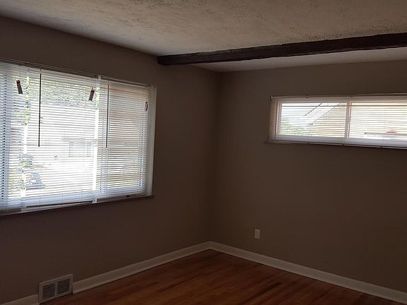 5th image of 1706 Ashbrook Dr