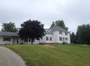 920 Deerpath Rd, North Aurora, IL 60542