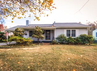 1101 Ronald Ln, Johnson City, TN 37601