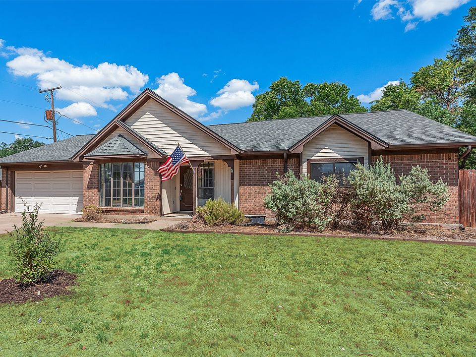 1st image of 2809 Sarah Dr