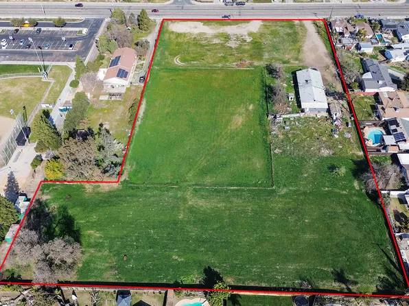2211 W Morton Avenue, Porterville, CA 93257