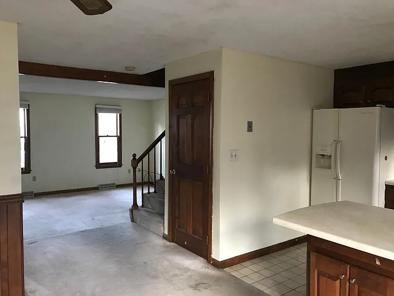 328 Wellman Ave — Photo 3