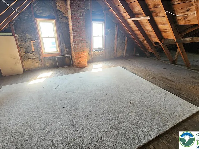28 E Walnut St — Photo 14
