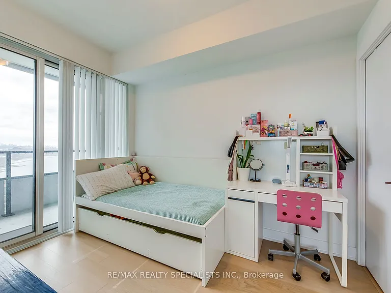 20 Shore Breeze Dr #1404 — Photo 16